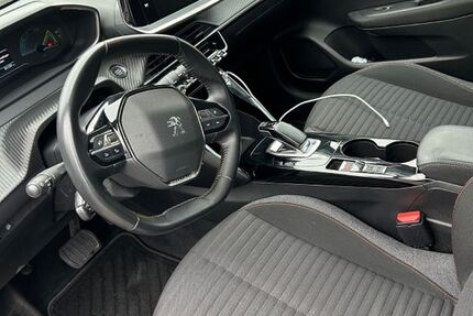 Peugeot 208 91.500 km 12.300 &euro; Ludwigshafen am Rhein 67071