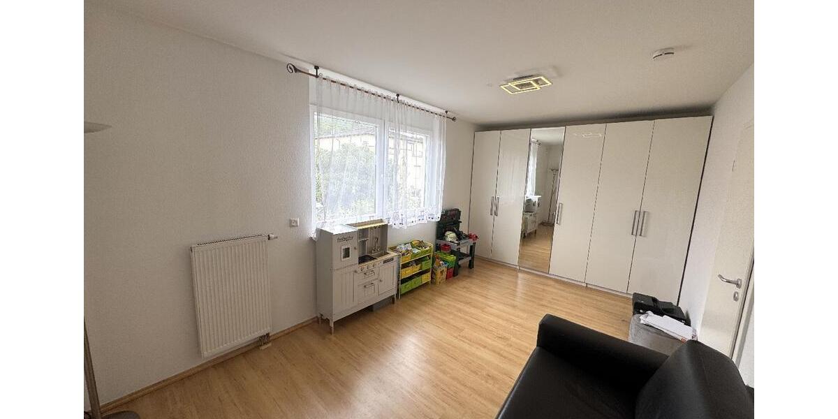 Doppelhaushälfte Königswinter - 4 Zimmer, 124 m&sup2;, 1.700&euro; | Angebot:25143043