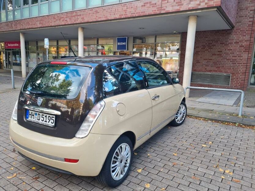 Ypsilon