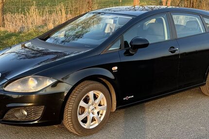 Seat Leon 112.620 km 6.599 &euro; Am Ohmberg 37345