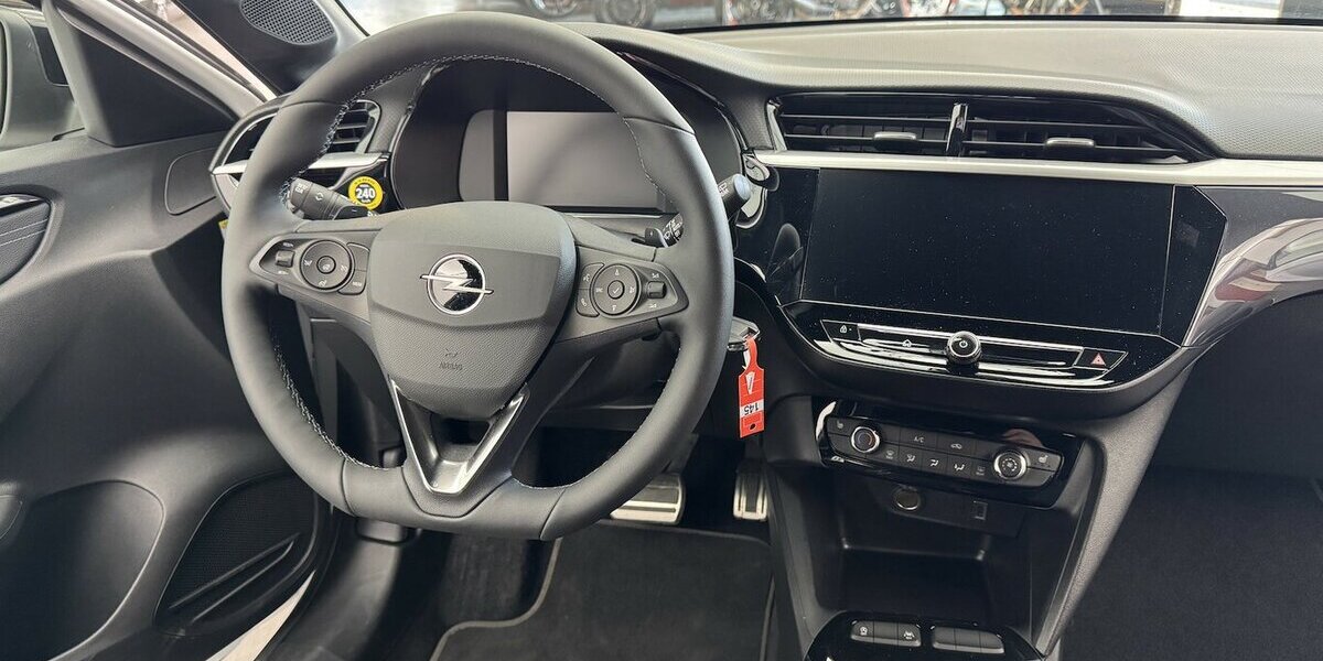 Opel Corsa GS 1.2 Turbo 1.Hand Sitzheizung Carplay 8.600 km 18.679 &euro; Lich 35423