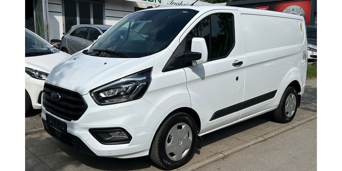 Ford Transit Custom 39.198 km 22.990 &euro; München 81825