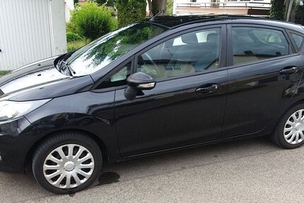 Ford Fiesta 90.900 km 4.300 &euro; Pfullingen 72793