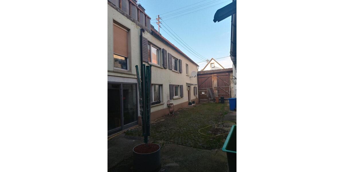 Einfamilienhaus Neustadt an der Weinstraße Duttweiler - 11 Zimmer, 200 m&sup2;, 520.000&euro; | Angebot:26318064