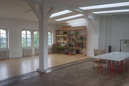 Büro in Berlin 2.130,60 € 106.53 m²