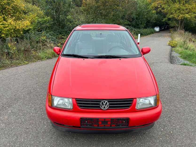 VW Polo 98.500 km 2.350 € Köln/Poll 51105