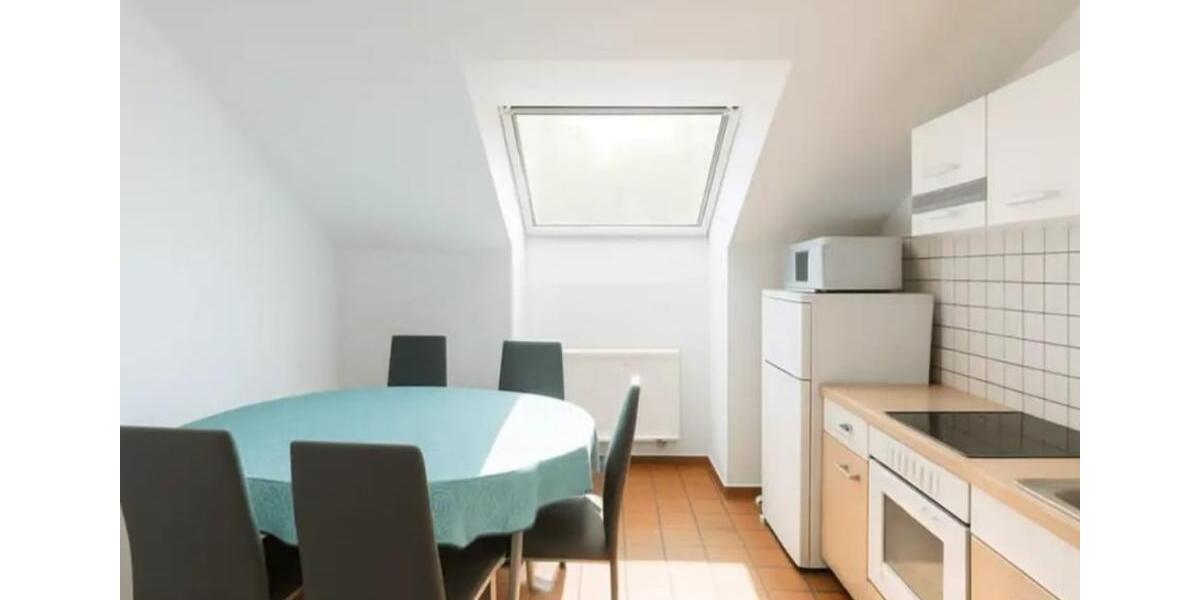 Dachgeschoßwohnung Duisburg Ruhrort - 4 Zimmer, 97 m&sup2;, 164.000&euro; | Angebot:24563678