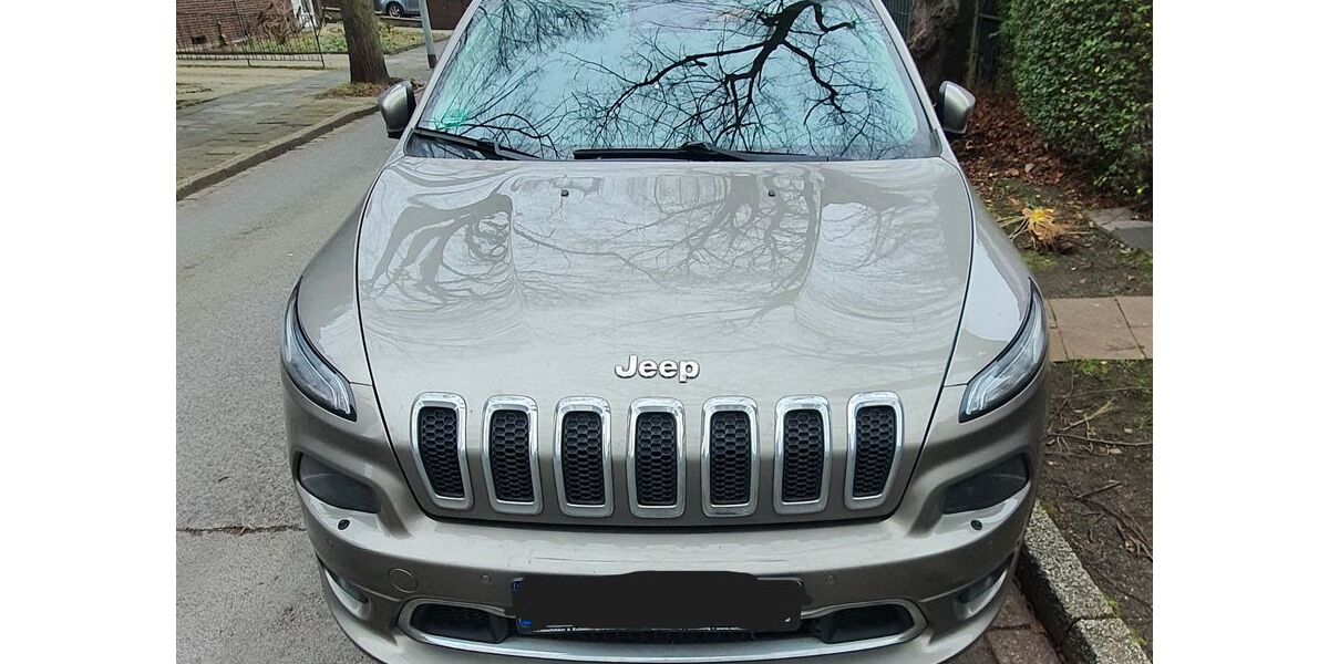 Jeep Cherokee 199.000 km 13.800 &euro; Duisburg 47138