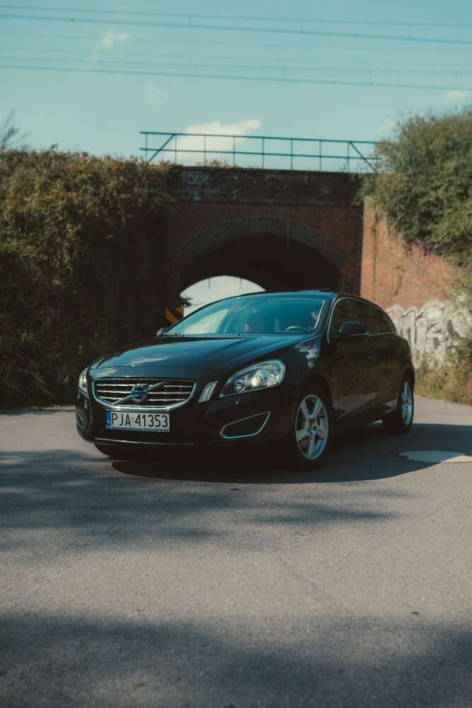V60
