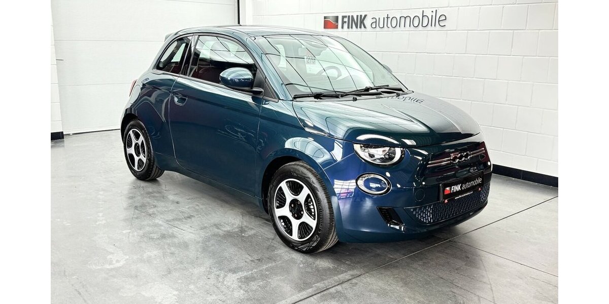 Fiat 500e Action 1. Hand Carplay 12.500 km 14.820 &euro; Lich 35423