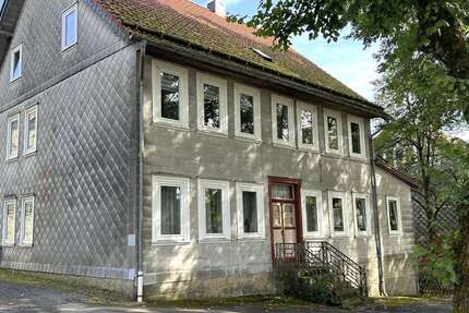 Haus zum Kaufen in Clausthal-Zellerfeld 139.000 € 242 m² 10 zimmer