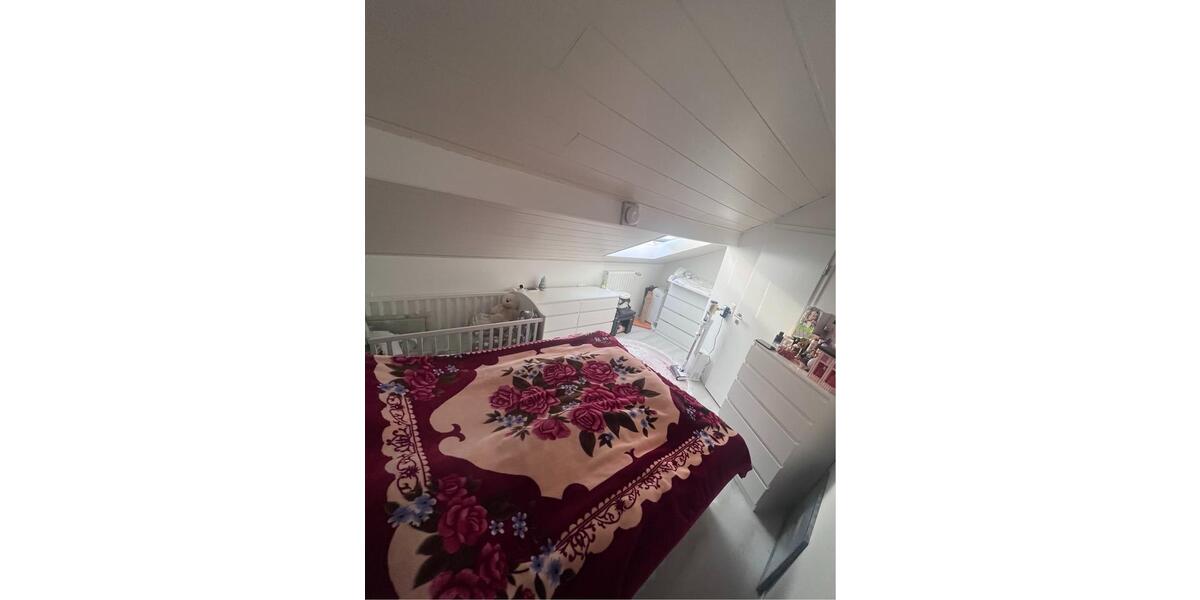 Dachgeschoßwohnung Rosenheim Aising - 3 Zimmer, 65 m&sup2;, 310.000&euro; | Angebot:26261855