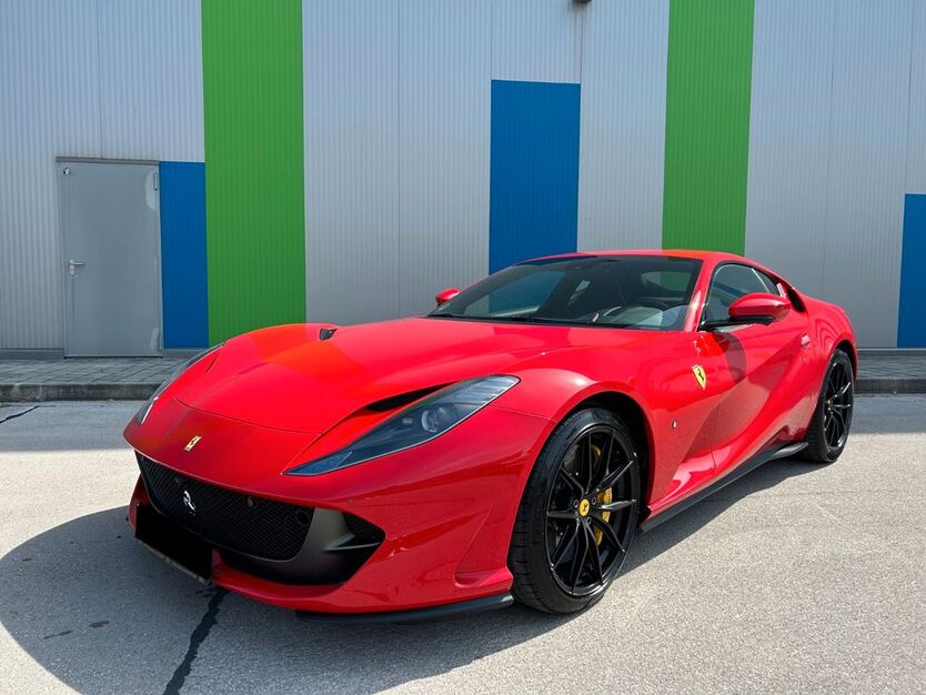 Ferrari 812 16.900 km 359.995 € Elsendorf 84094