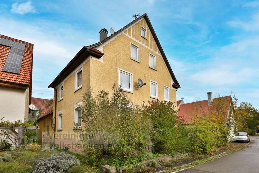 Haus zum Kaufen in Hohenstein Ödenwaldstetten 284.000 € 161.44 m²
