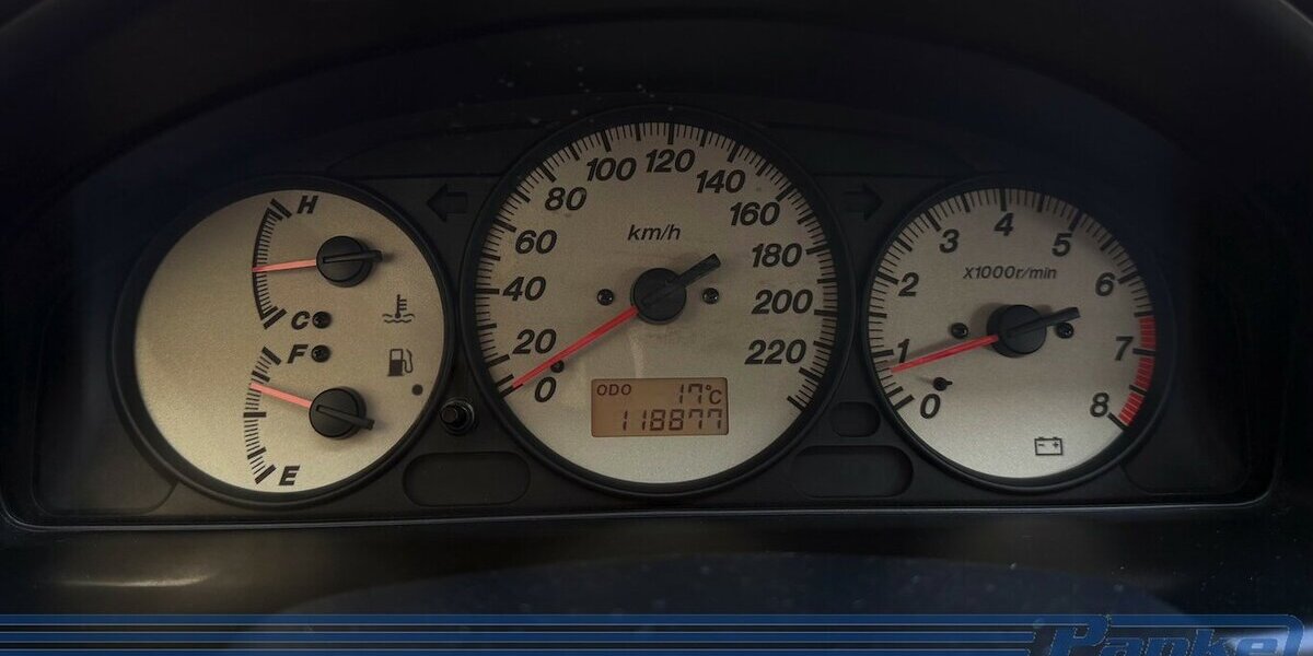 Mazda 323 1.4 S Comfort Automatik*TÜV05/26*4E-Fenste 118.871 km 2.990 &euro; Berlin 13187