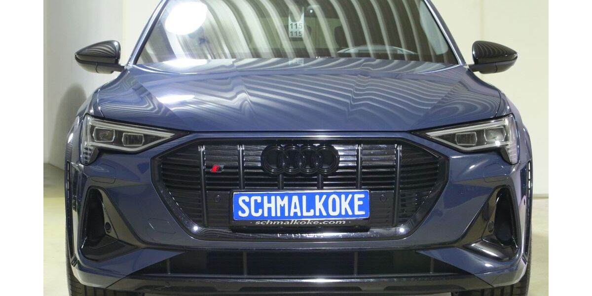 Audi e-tron 43.800 km 42.750 &euro; Braunschweig 38112