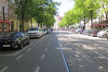 Büro in München 3.572 € 238 m²