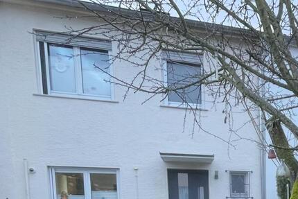 Haus Kelkheim (Taunus) - 4 Zimmer, 120 m&sup2;, 2.100&euro; | Angebot:24768045