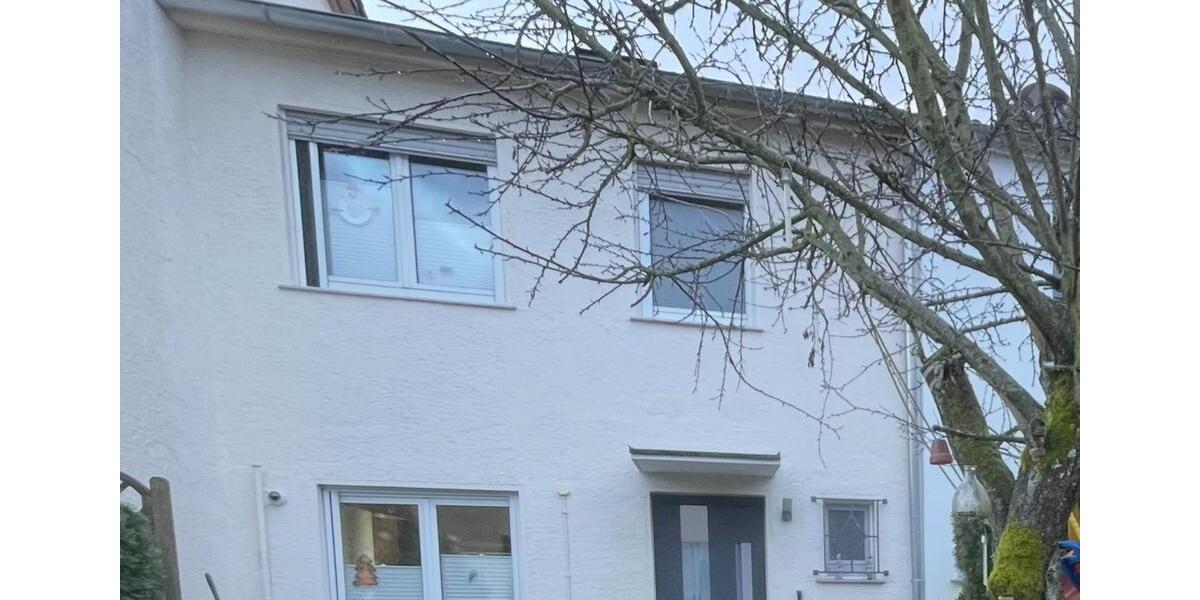 Reihenhaus Kelkheim (Taunus) - 4 Zimmer, 120 m&sup2;, 2.100&euro; | Angebot:24768045