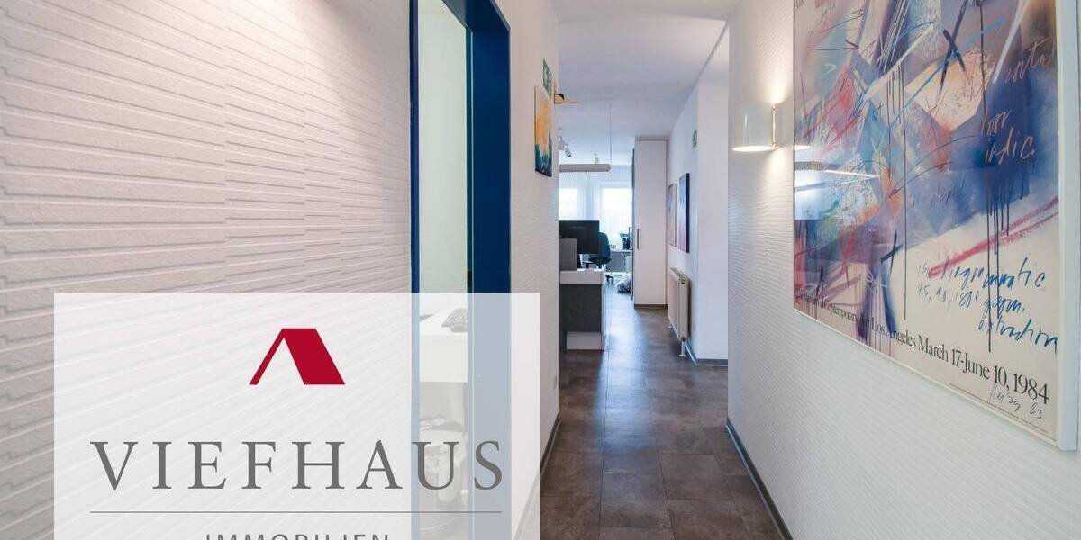 Provisionsfrei! Moderne Praxis-Bürofläche mit Parkplätzen in Bergtheim 8 zimmer