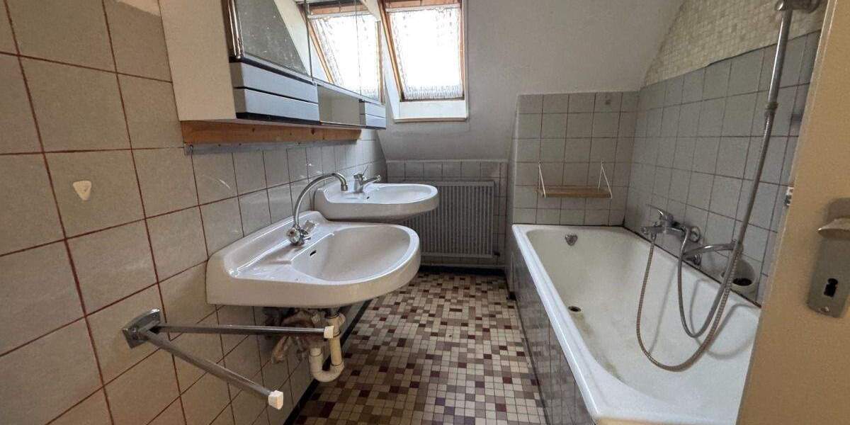 Doppelhaushälfte Ansbach Schalkhausen - 6 Zimmer, 184 m&sup2;, 297.000&euro; | Angebot:25682214