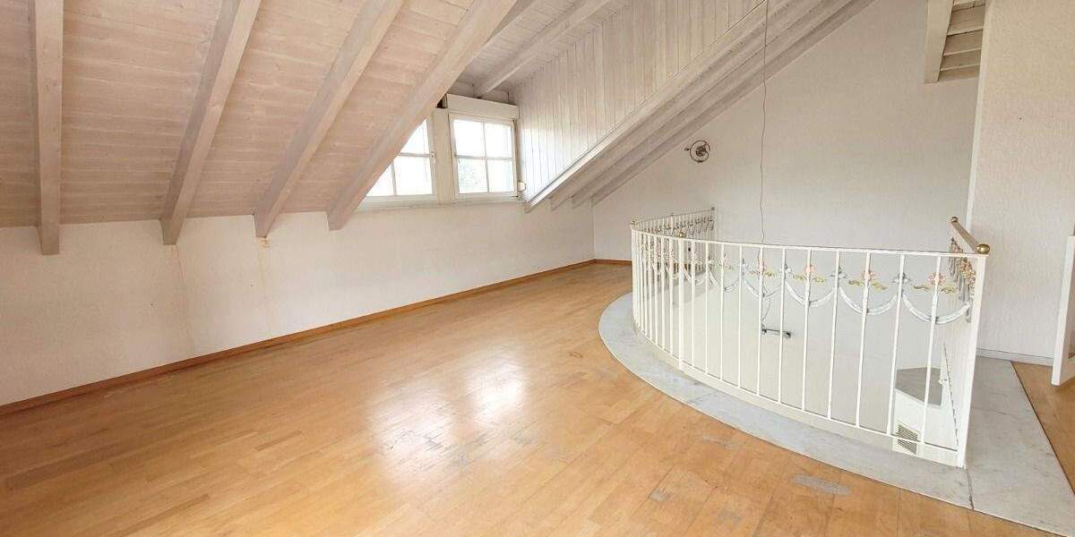 Einfamilienhaus Schopfheim - 8 Zimmer, 272 m&sup2;, 675.000&euro; | Angebot:25876998