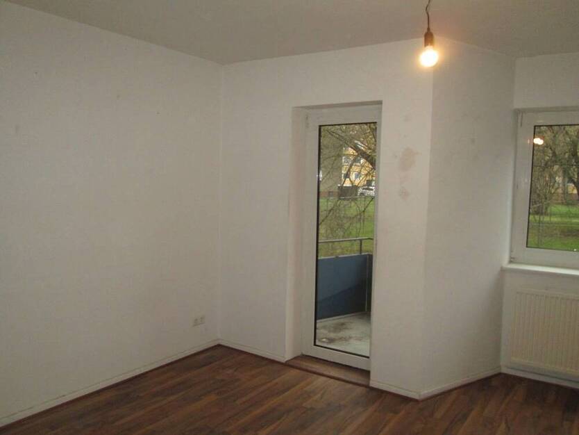 BalkonWohnung im Erdgeschoss!!