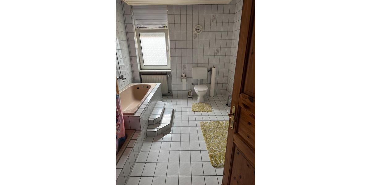 Etagenwohnung Ludwigshafen am Rhein Ludwigshafen-Hemshof - 4 Zimmer, 96 m&sup2;, 1.650&euro; | Angebot:25934719