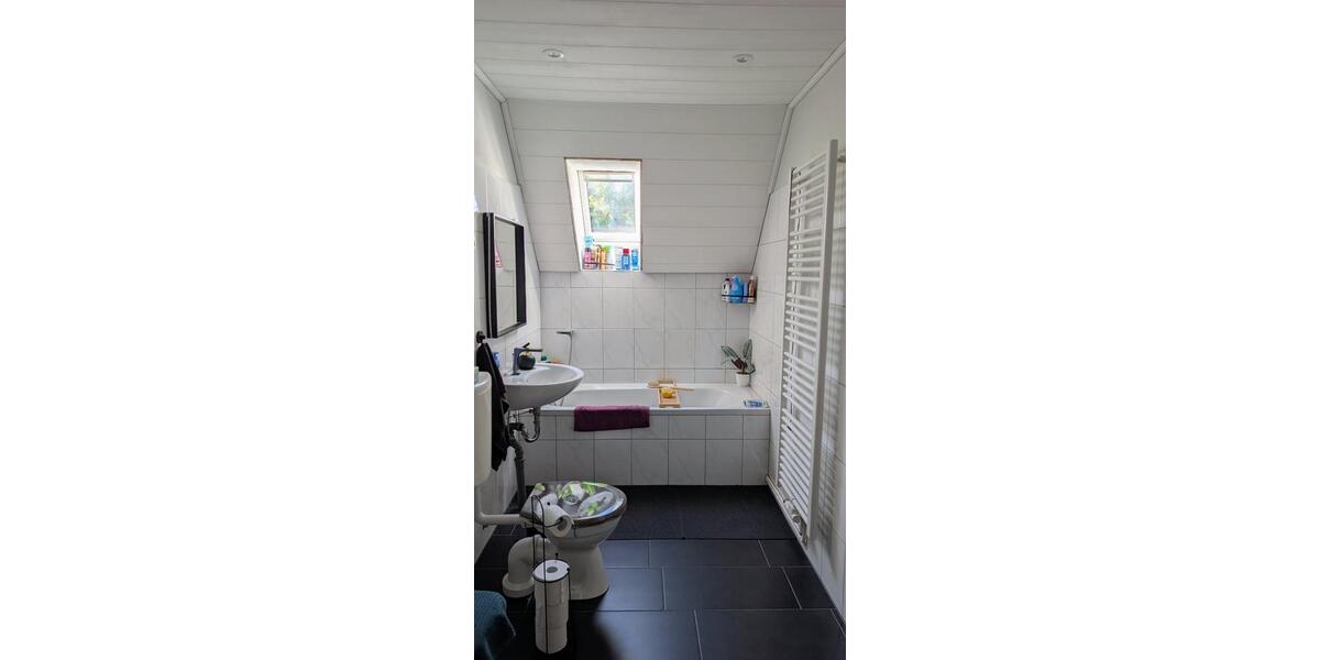 Dachgeschoßwohnung Hemer - 3.5 Zimmer, 95 m&sup2;, 670&euro; | Angebot:26323653