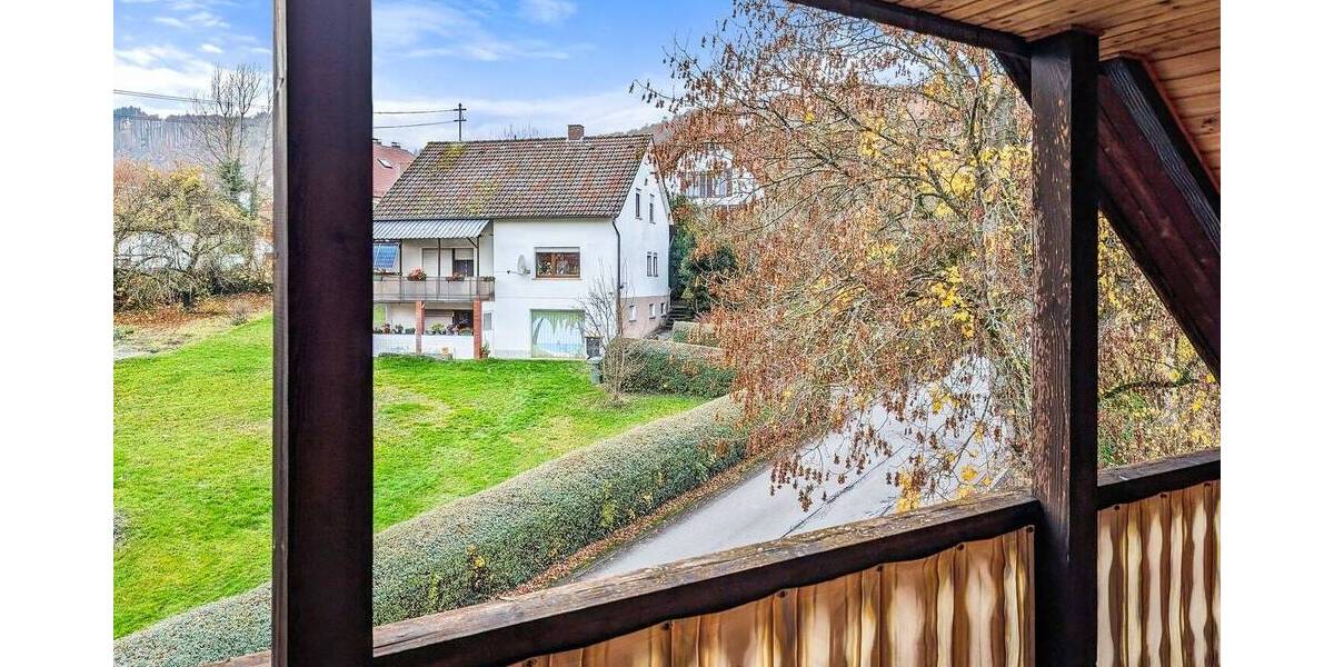 Einfamilienhaus Biedenkopf Wallau - 7 Zimmer, 259 m&sup2;, 1.200&euro; | Angebot:23596514