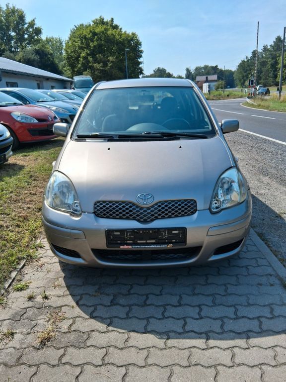 Yaris