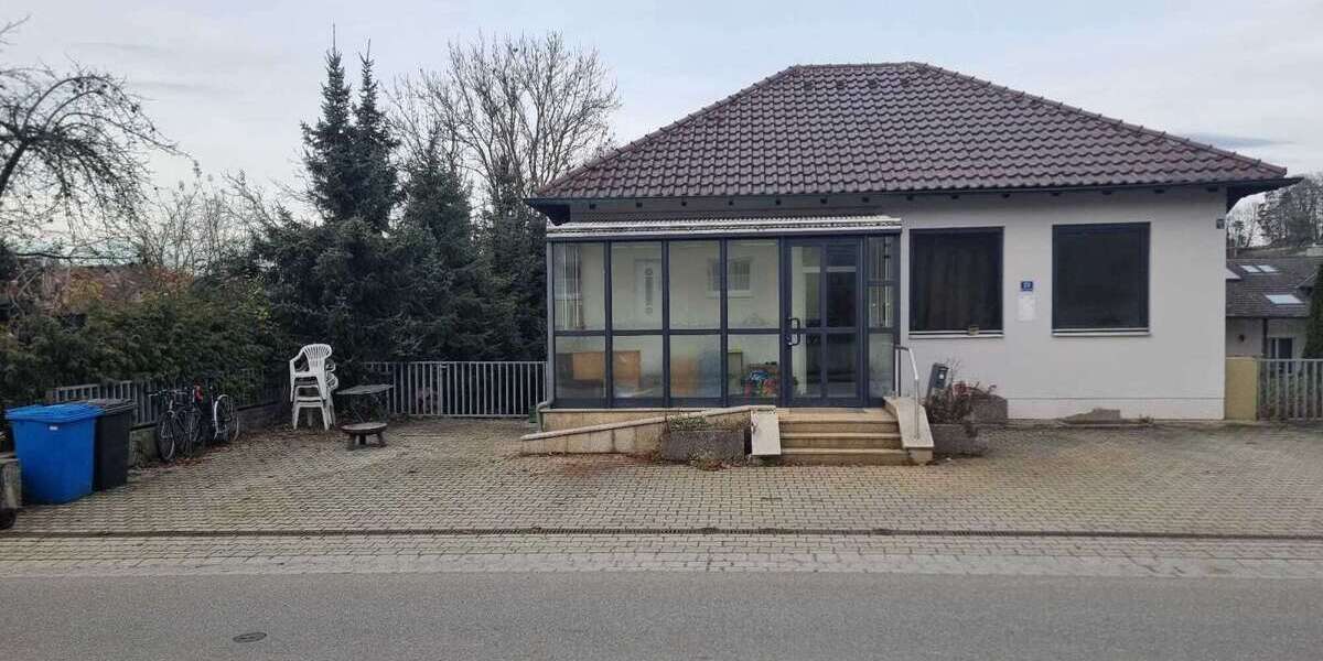 Haus zum Mieten in Wildenberg 1.800 € 135 m² 9 zimmer