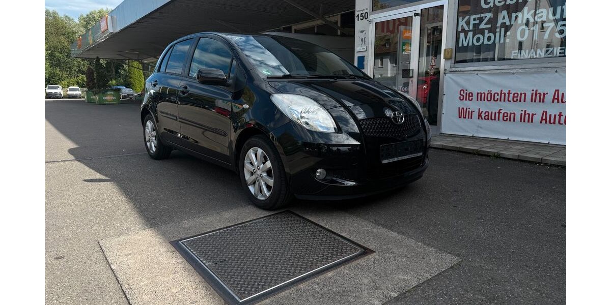 Toyota Yaris 182.965 km 2.890 &euro; Tettnang 88069