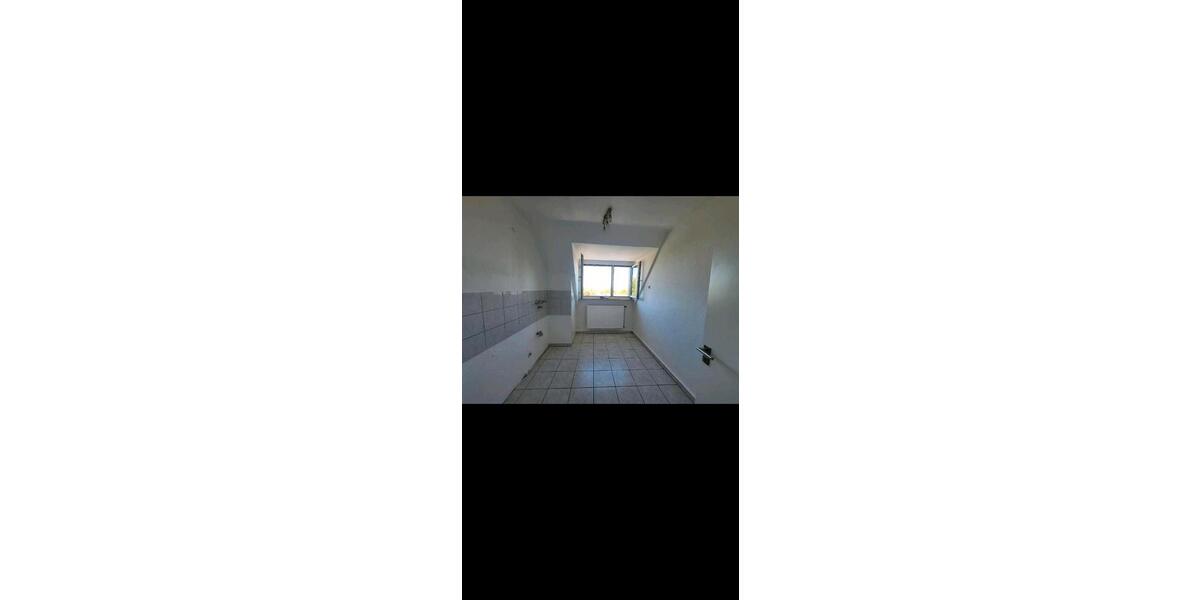 Dachgeschoßwohnung Bochum Bochum-Südwest - 2.5 Zimmer, 64 m&sup2;, 810&euro; | Angebot:26646043