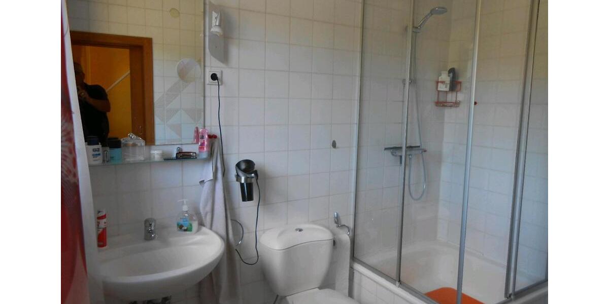 Etagenwohnung Windeck - 2 Zimmer, 126 m&sup2;, 550&euro; | Angebot:25416110