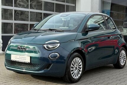 Fiat 500e 20.200 km 22.450 € Bad Arolsen 34454