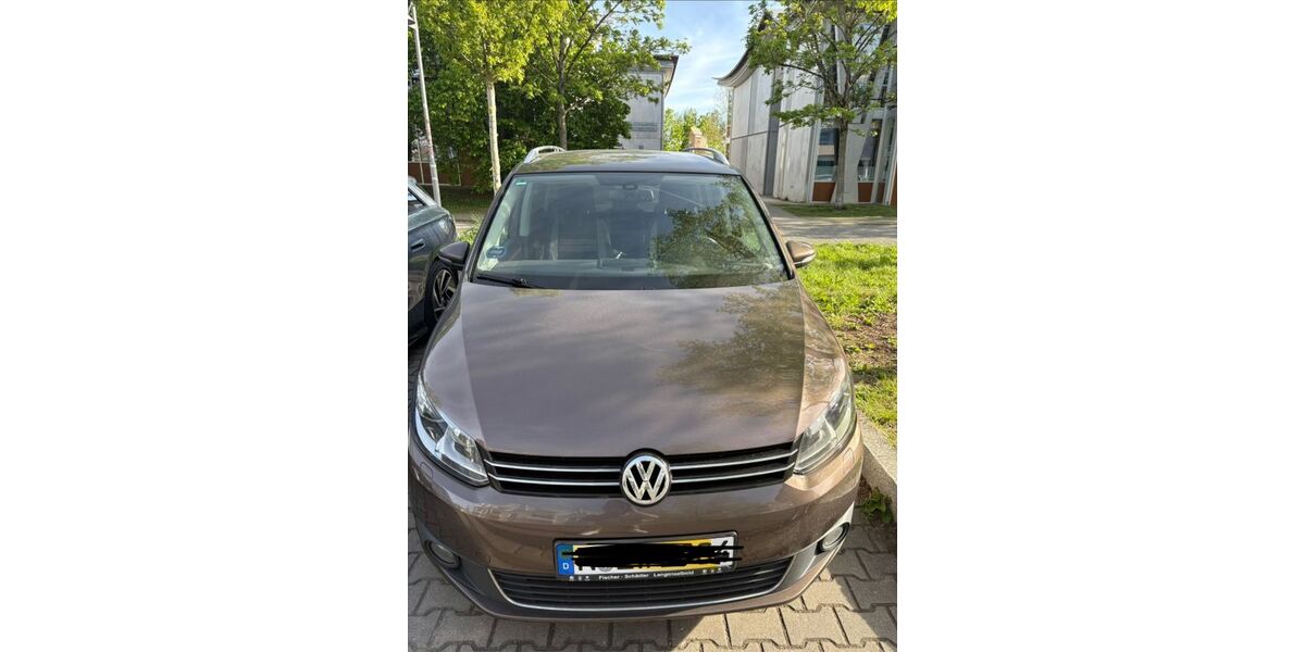 VW Touran 128.000 km 8.900 &euro; Nürnberg 90459