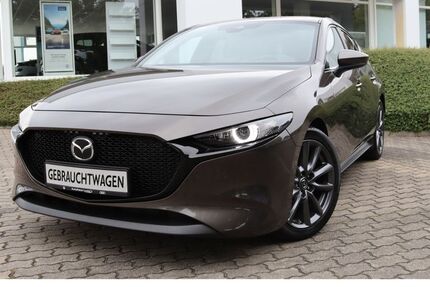 Mazda 3 70.587 km 19.294 € Artern 06556