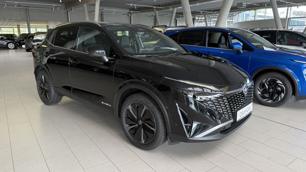 Nissan Qashqai 6.280 km 31.990 &euro; Wilhelmshaven 26389