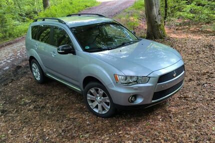 Mitsubishi Outlander 239.000 km 5.499 &euro; Bad Düben 04849