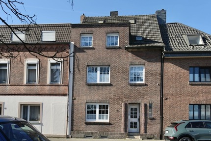 Historischer Charme, moderne Möglichkeiten - Einfamilienhaus mit Garten und Garage!