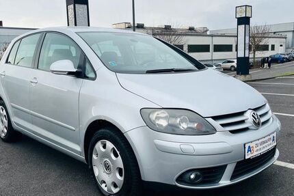 VW Golf 169.000 km 2.900 &euro; Würzburg 97076