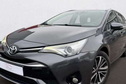 Toyota Avensis 238.000 km 7.399 &euro; Frankfurt am Main 60386
