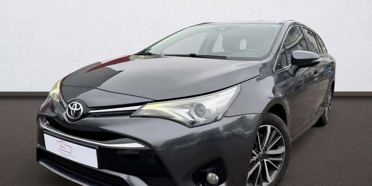 Toyota Avensis 238.000 km 7.399 &euro; Frankfurt am Main 60386