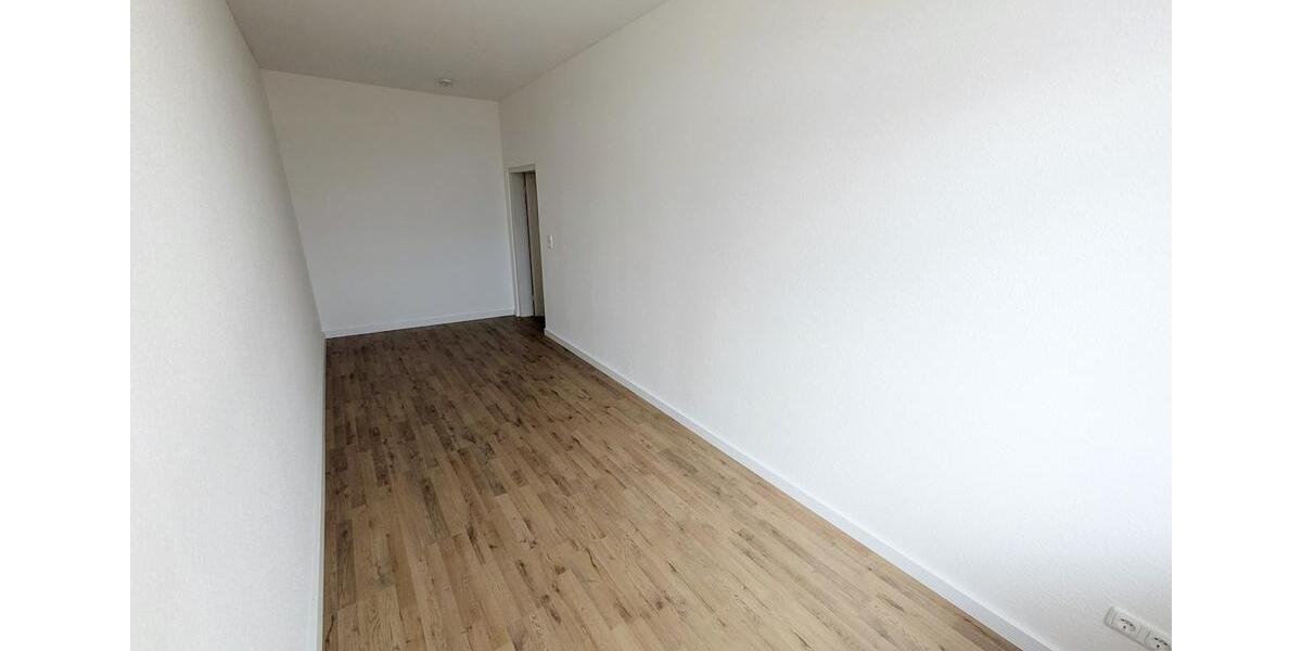Etagenwohnung Meerane - 3 Zimmer, 85 m&sup2;, 400&euro; | Angebot:26404390