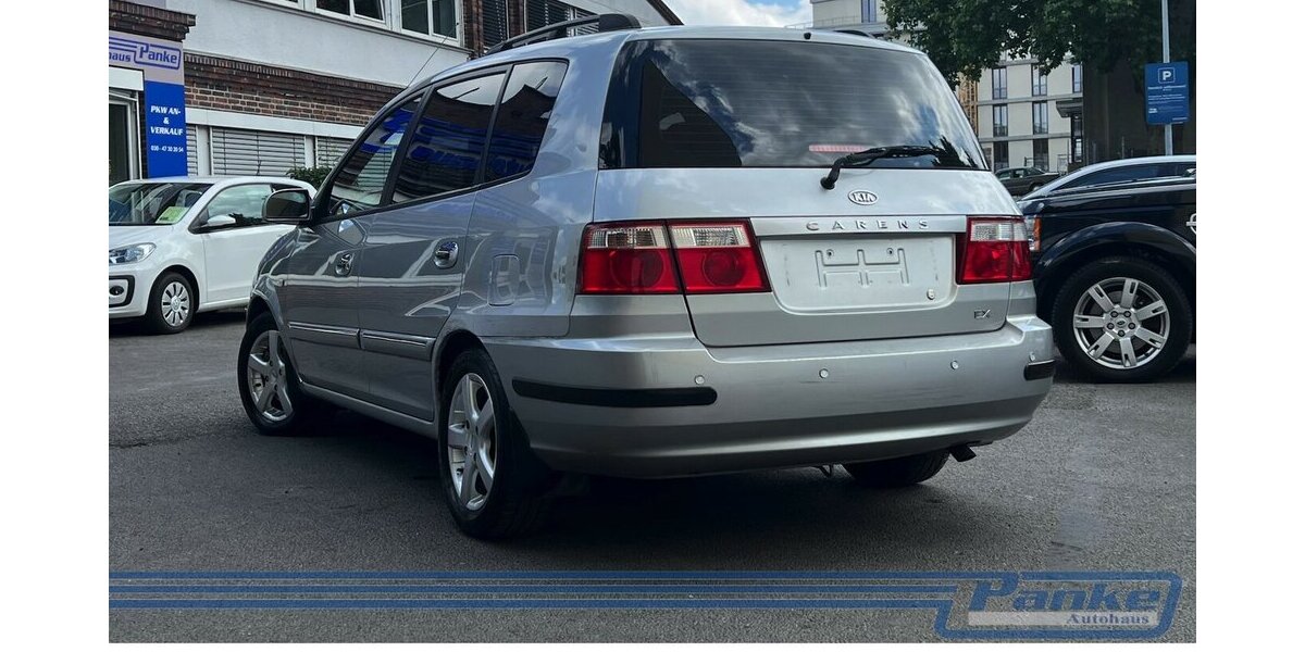 Kia Carens 2.0 16V EX Van*SchiebeD.*Klima*PDC*Bluet* 109.096 km 1.100 € Berlin 13187