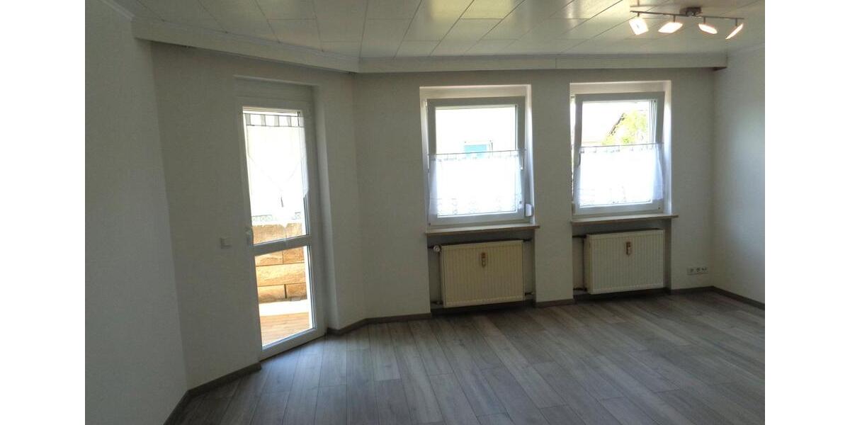 Terrassenwohnung Regenstauf - 3 Zimmer, 82 m&sup2;, 890&euro; | Angebot:25306492