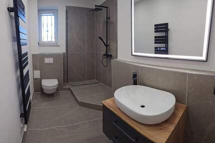 Sanierte 89 m² Altbaucharme mit Balkon & Dielen - 4 Zimmer in bester Lage von Rostock | Uninähe 4 zimmer