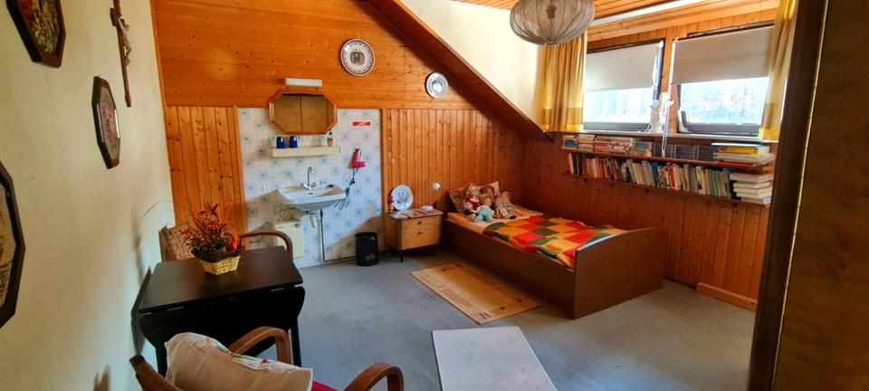 Doppelhaushälfte Mettlach - 9 Zimmer, 175 m&sup2;, 129.000&euro; | Angebot:26979738