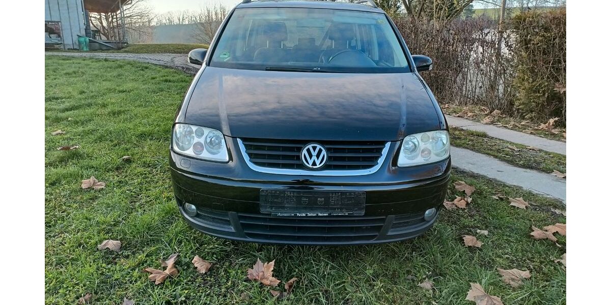 VW Touran 285.200 km 2.188 &euro; Möckmühl 74219